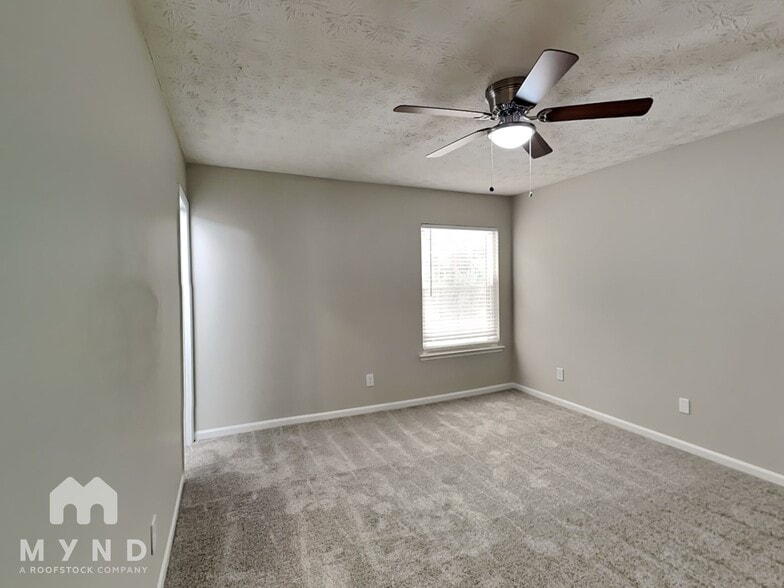 Building Photo - 264 Fennel Wy SW