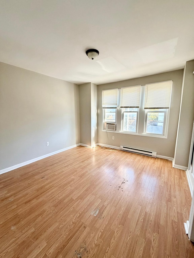 Building Photo - 1448 S 27th St