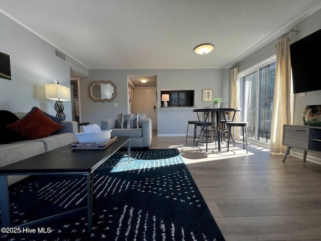 Building Photo - 250 Sugar Gum Ln