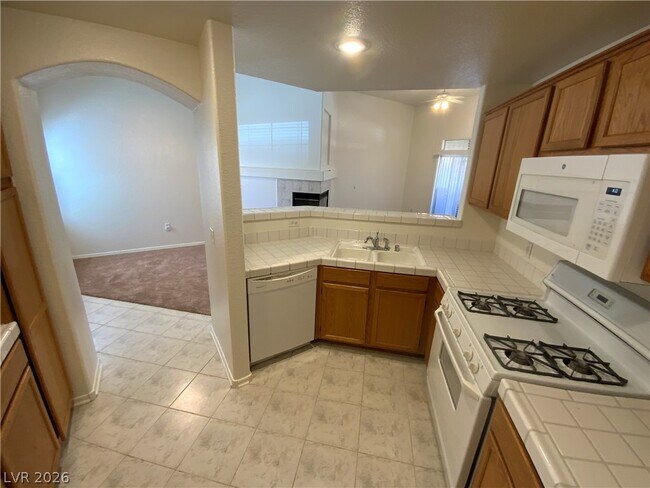 Building Photo - 7400 W Flamingo Rd