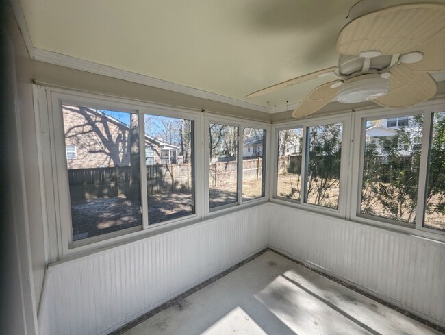 Building Photo - Hanahan Lake View Home for Lease