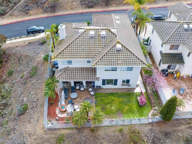 Building Photo - 10394 Valley Waters Dr