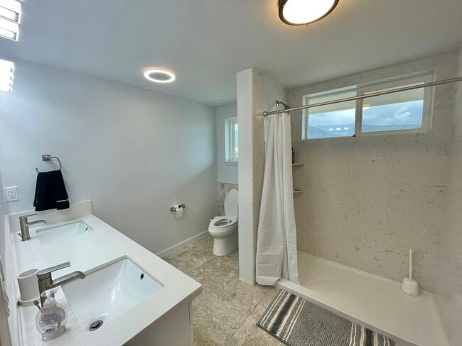 Building Photo - 87-1450 Farrington Highway, Unit Ocean side