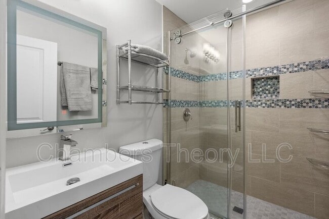 Building Photo - 1275 Oates St NE