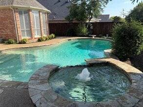 Building Photo - 8421 Orchard Hill Dr