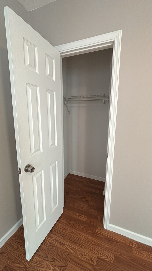 Building Photo - 12010 Paul Ave