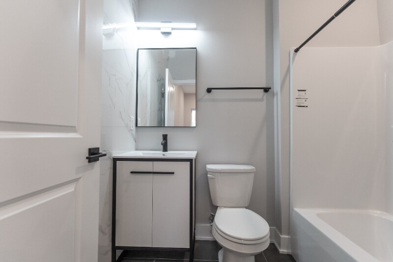 Building Photo - 665 N 35th St