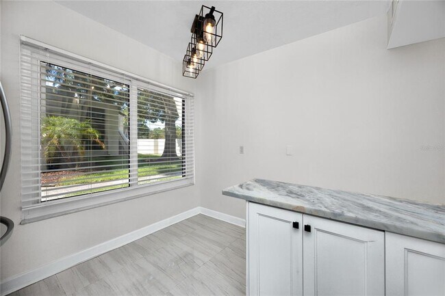 Building Photo - 2207 Belleair Rd