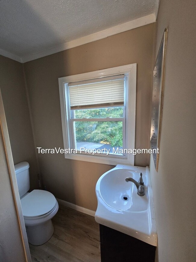 Building Photo - Single Family in Millville!