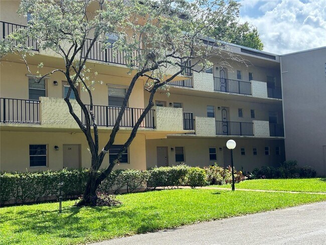 Primary Photo - 300 Berkley Rd