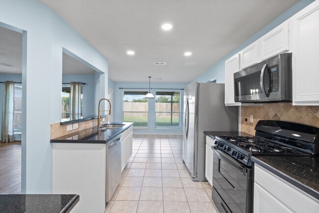 Building Photo - 22730 Tara Way Dr