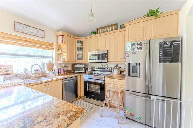 Building Photo - 1334 NW 125th Terrace