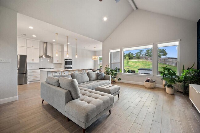 Building Photo - 165 Lunar Lp