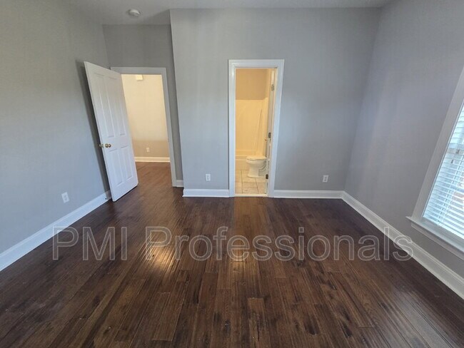 Building Photo - 315 Shadow Creek Dr