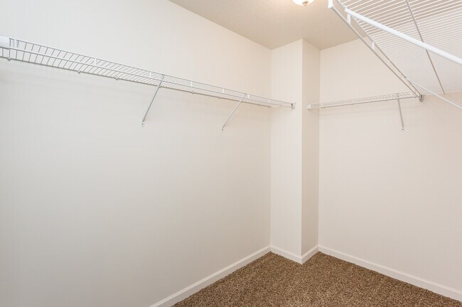 Building Photo - 50 Silverlight Wy