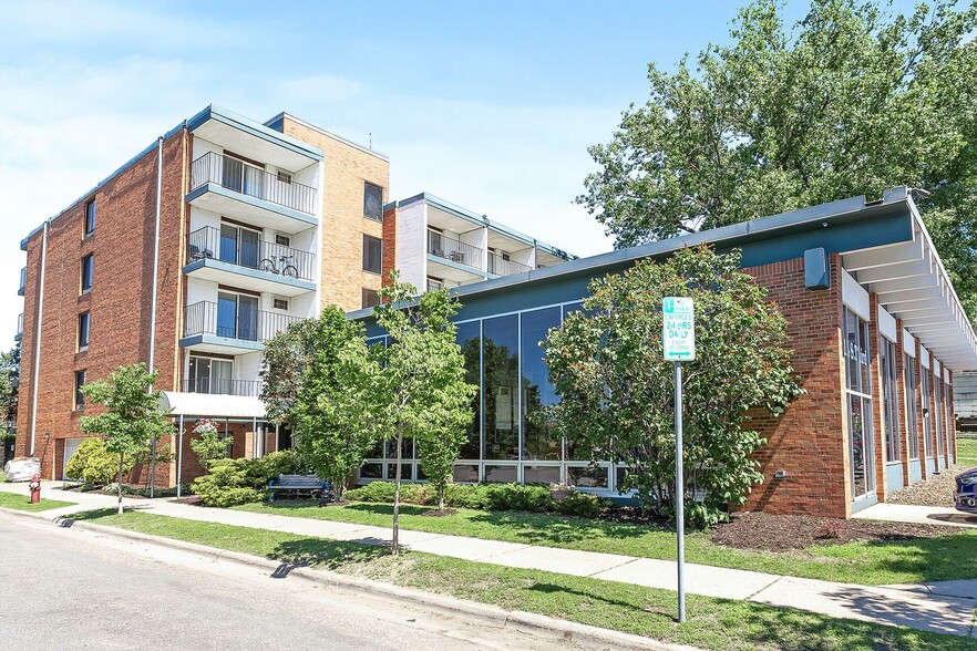 Interior Photo - Studios at 7 Corners