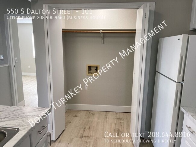 Building Photo - 550 S Dalton Ln