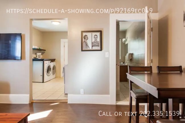 Building Photo - 1120 Snyder St NW