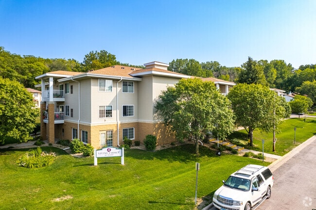 Building Photo - Living Choice on Arundel