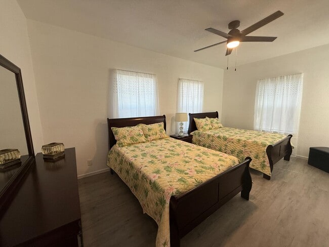 Building Photo - 727 Indiana St