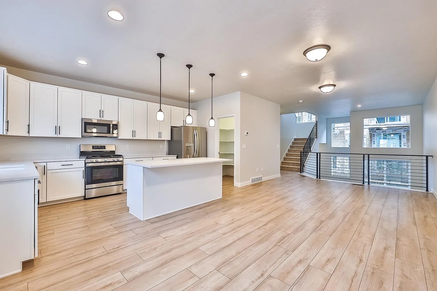 Building Photo - 15051 S Halter Way