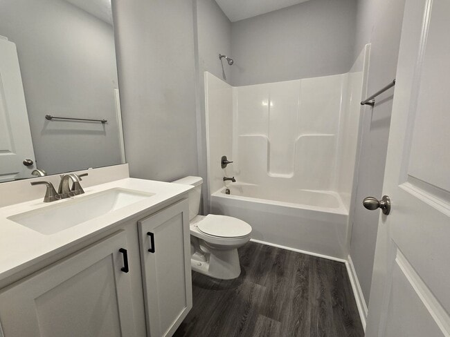 Building Photo - **October Rent Free**4 Bedroom, 2 Bath Hom...