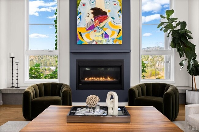 Building Photo - 987 Mark West Springs Rd