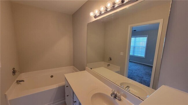 Building Photo - 1780 Willow Branch Ln