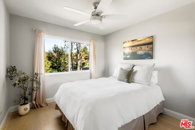 Building Photo - 28667 Acacia Glen St