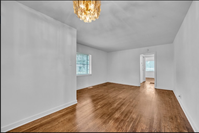 Building Photo - 1725 Mims St SW