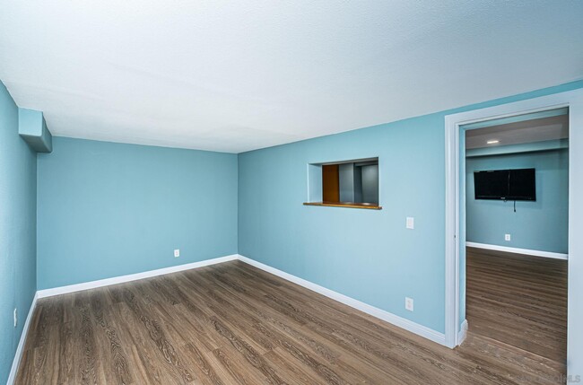 Building Photo - 2559 Tuberose St