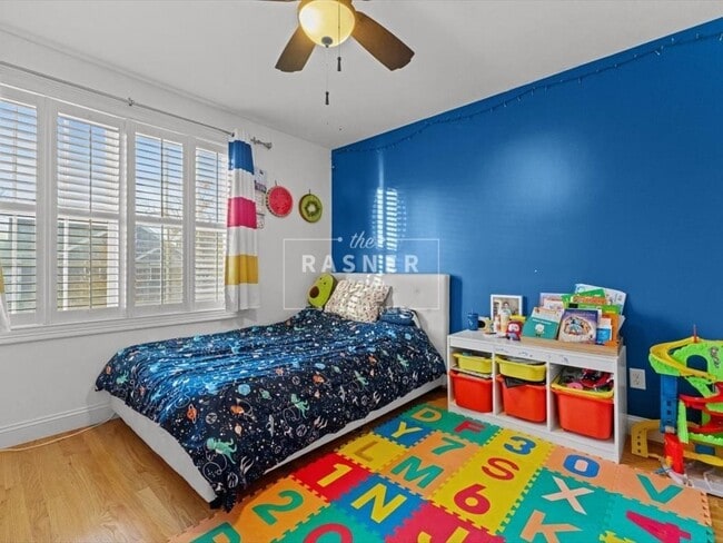 Building Photo - 17 Beacon St