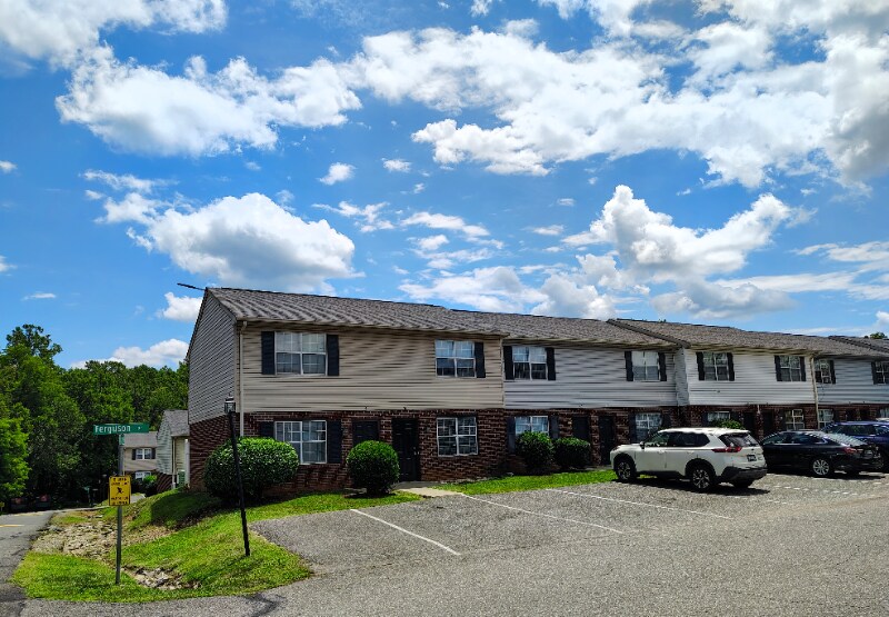 Building Photo - 23 Ferguson Dr