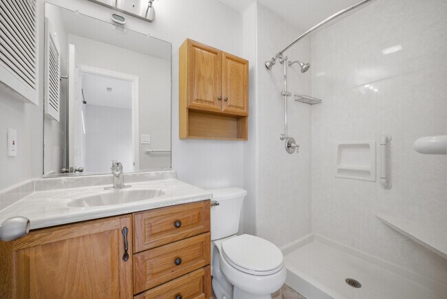 Building Photo - 2252 Newstead Dr