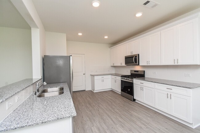 Building Photo - 23923 Escardilla Dr