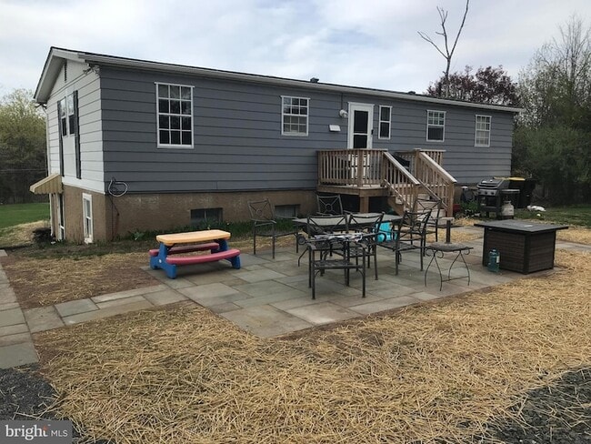 Building Photo - 3218 Fennel Rd