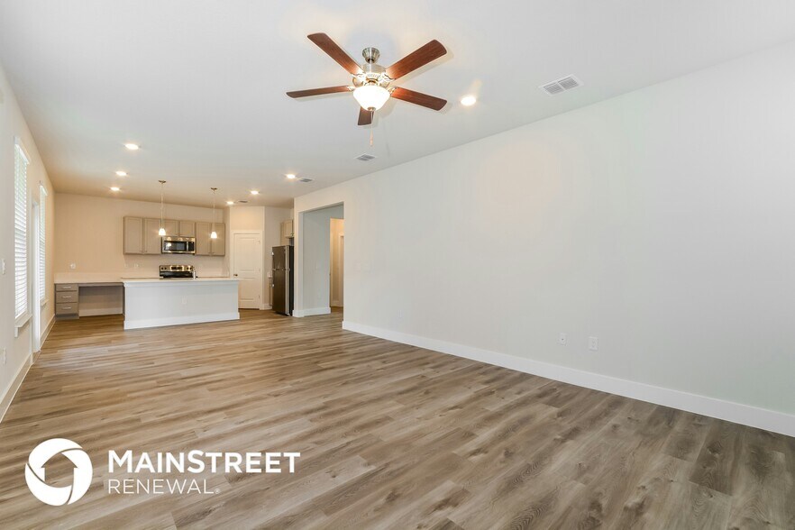 Building Photo - 317 Pine St