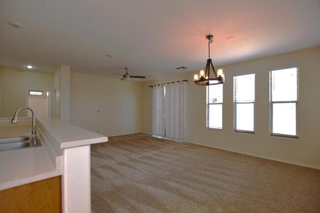 Building Photo - Mesa Gem in a Gated Community