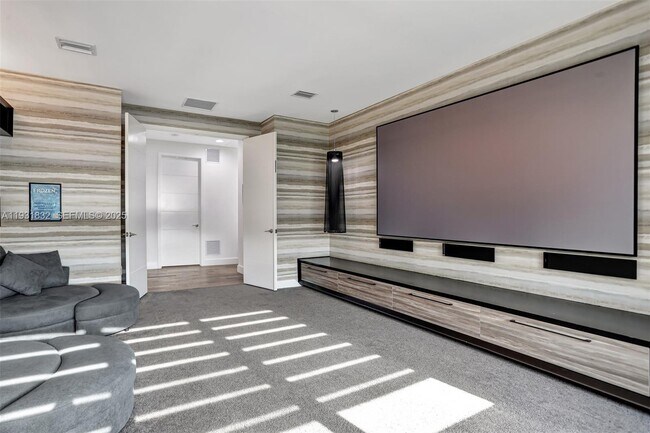 Building Photo - 17113 Aquavera Way