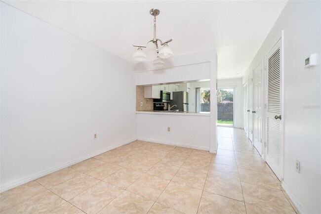 Building Photo - 3135 Enclave Ct