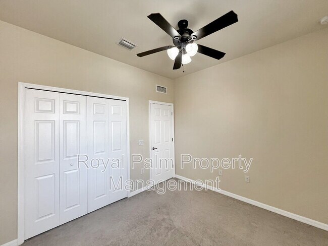 Building Photo - 8895 Via Isola Court