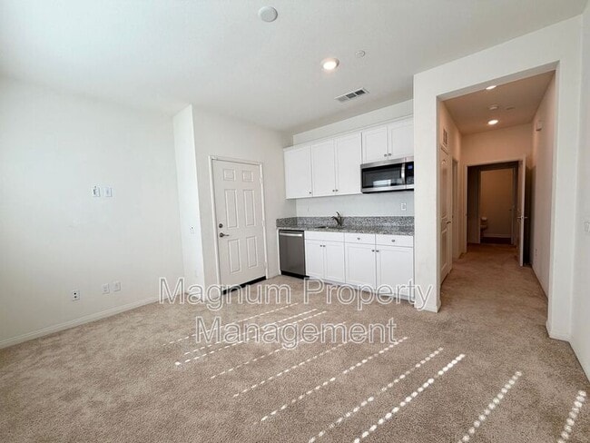 Building Photo - 26564 Rosebay Way