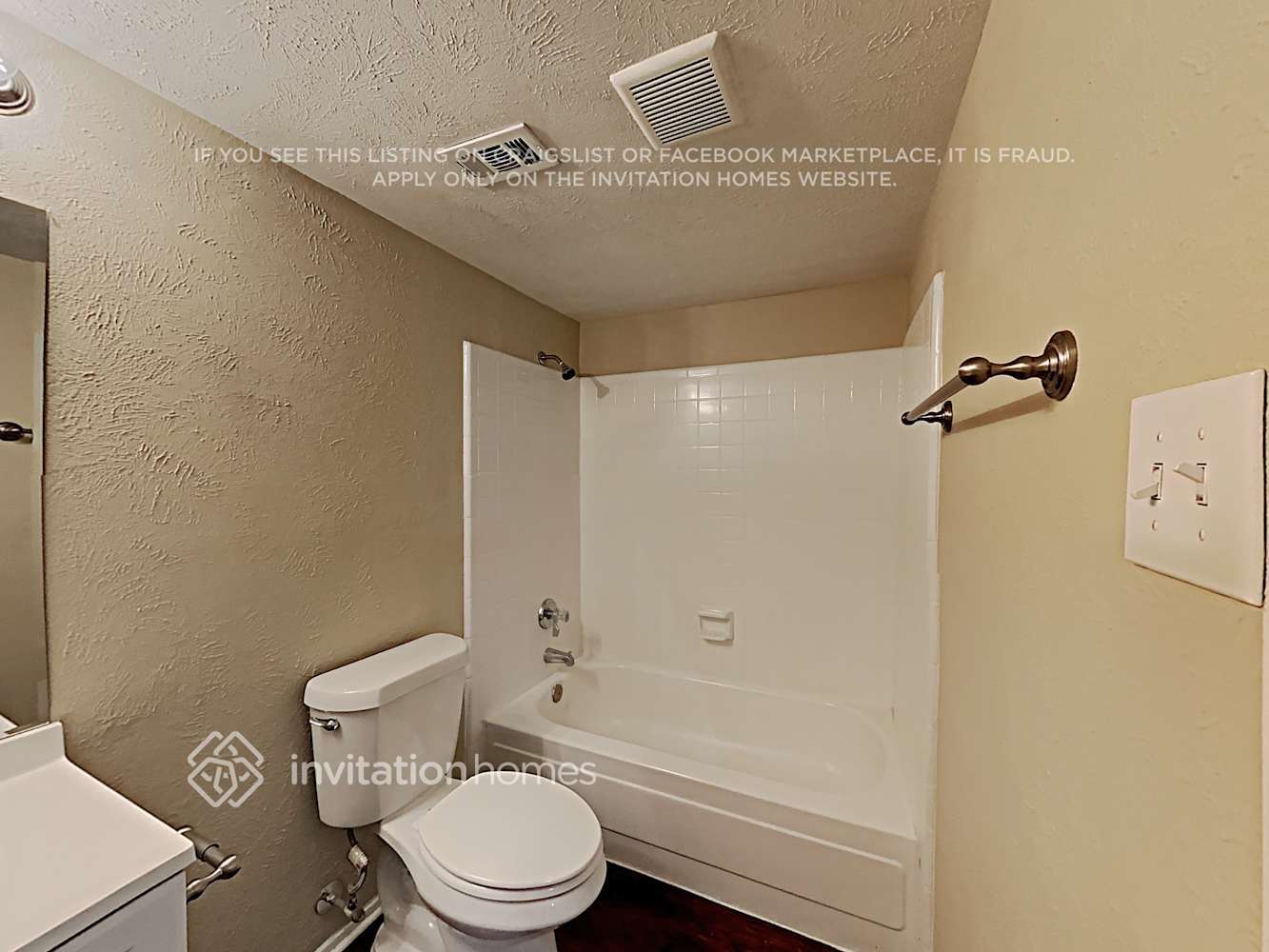 Building Photo - 4225 Pepperbush Dr