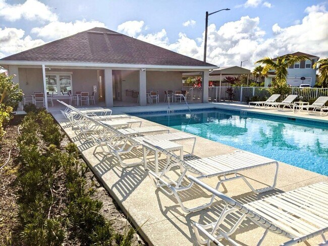 Building Photo - 604 Lychee Ln