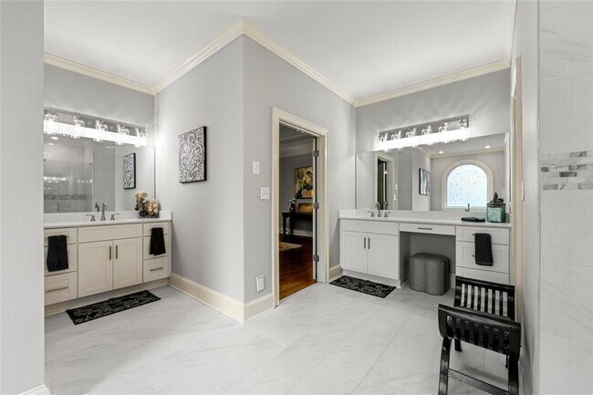 Building Photo - 4441 Langdon Walk