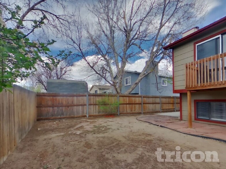 Building Photo - 3370 Bridgewater Dr