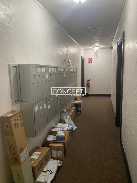 Building Photo - 119 College Ave