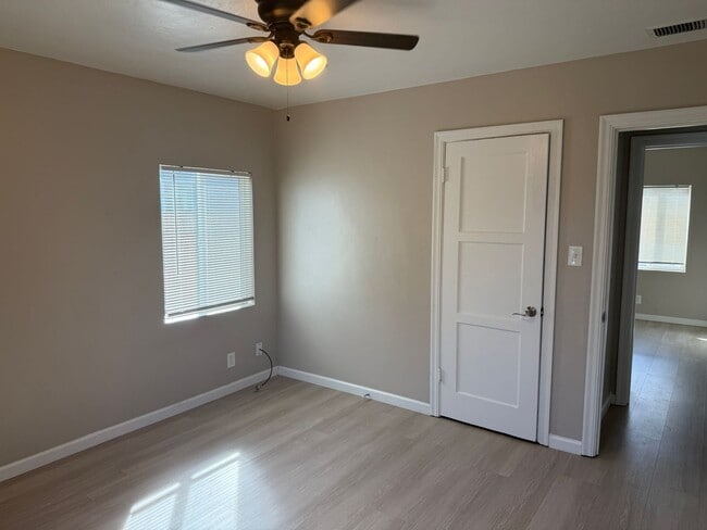 Building Photo - Charming Home in Woodland