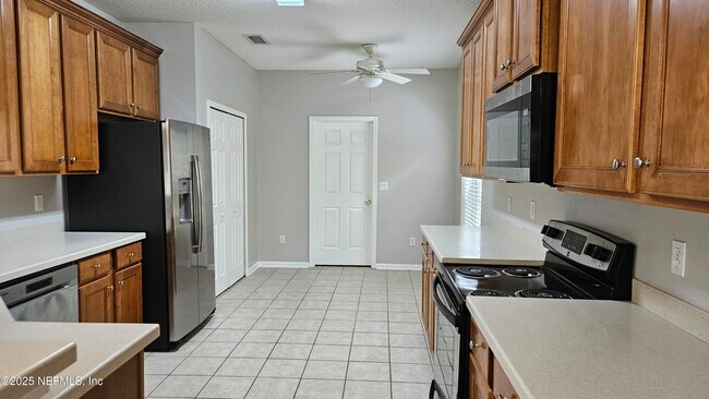 Building Photo - 2203 TIMBERLAND Ct