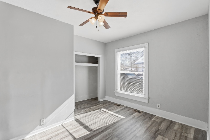 Building Photo - 851 S Millwood Ave